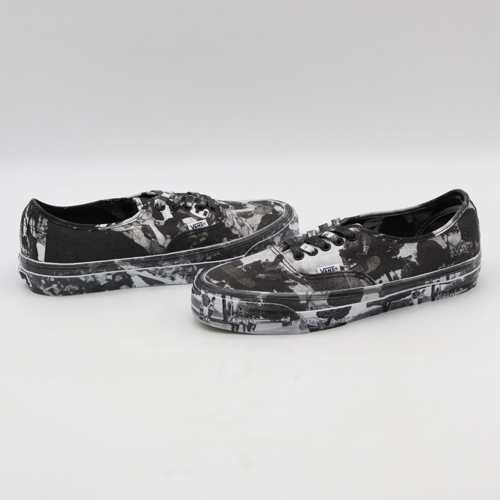 VN000EEUGC7 Atiba Jefferson OTW by Vans Authentic Black Grey (Men's)
