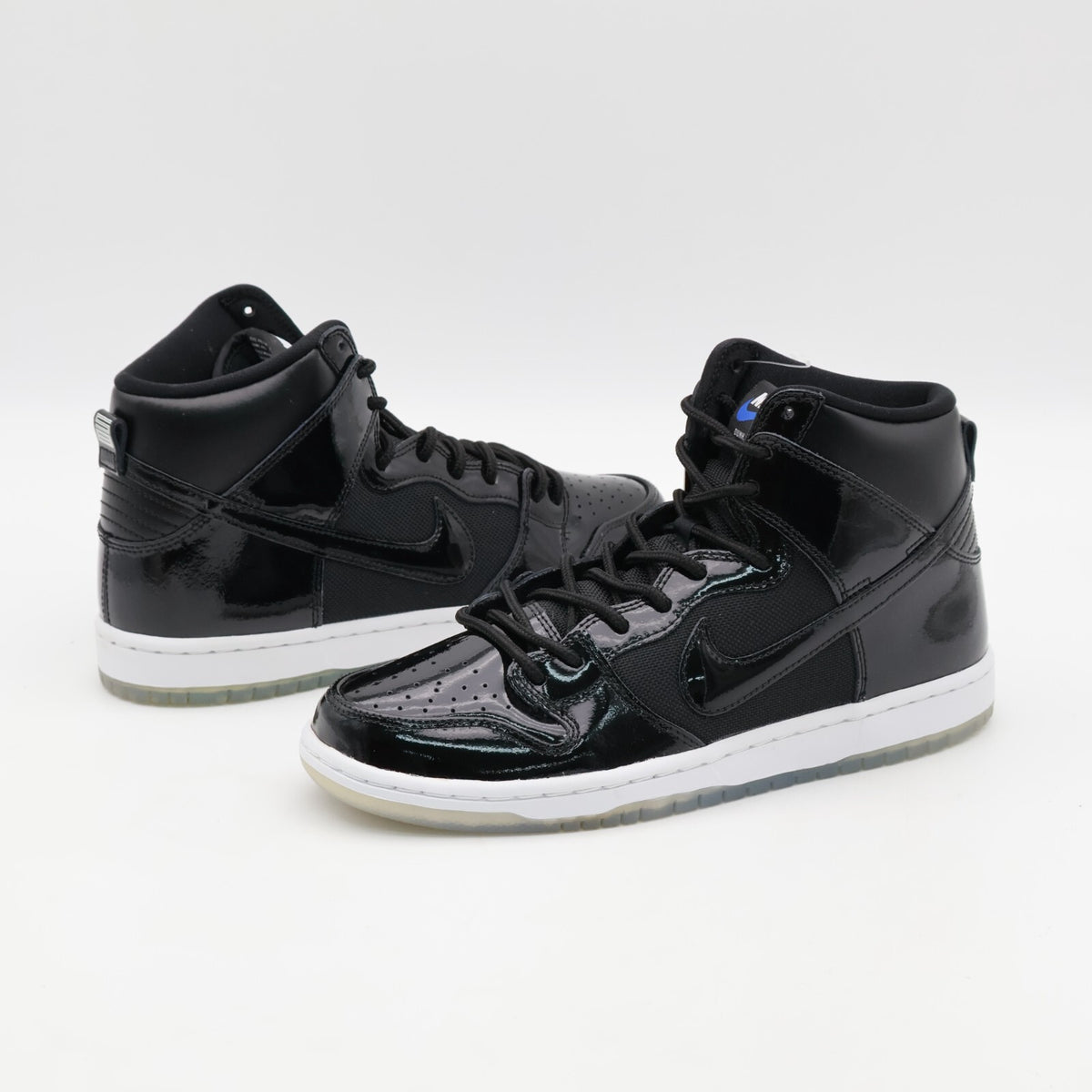 BQ6826-002 Nike SB Dunk High Space Jam (Men's)