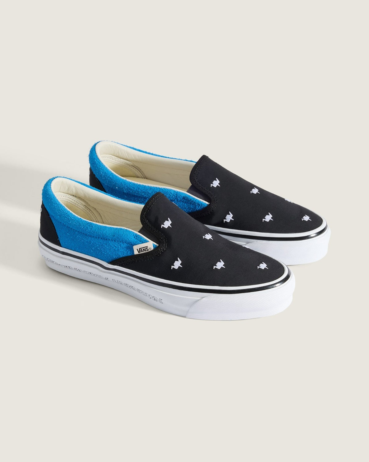 VN000ZACFW0 Liberaiders Ã Vans Premium Classic Slip-On 98 (Men's)