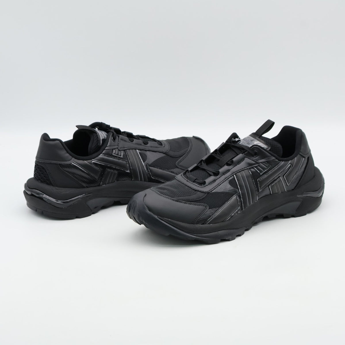 1183C612-001 Onitsuka Tiger Tigtrail RS Black Black (Men's)