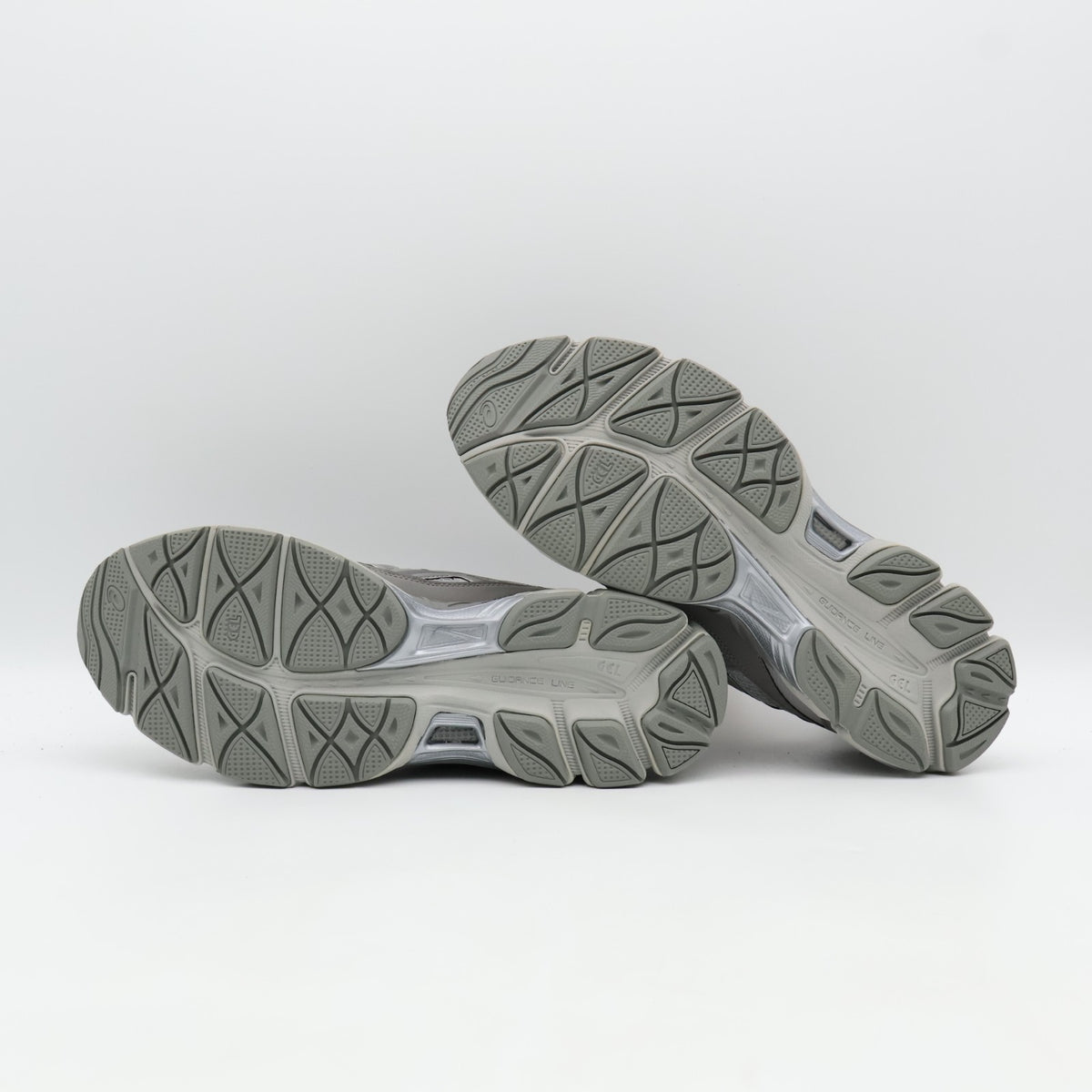 1203A735-020 asics GEL-NYC RGD Cement Grey Clay Grey (Men's)