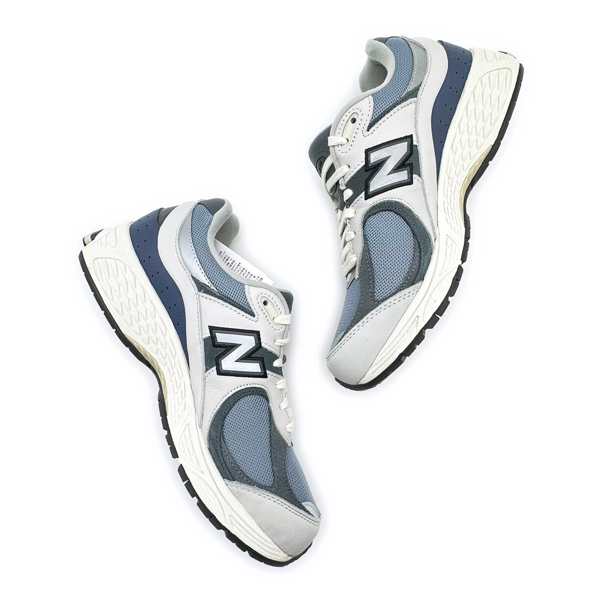 M2002RAN atmos Ã New Balance 2002R Cybernetics Blue