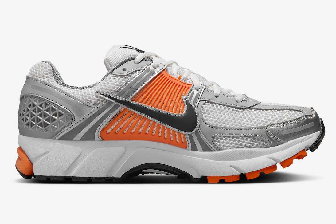 FJ4151-002 Nike Zoom Vomero 5 Platinum Tint (Men's)