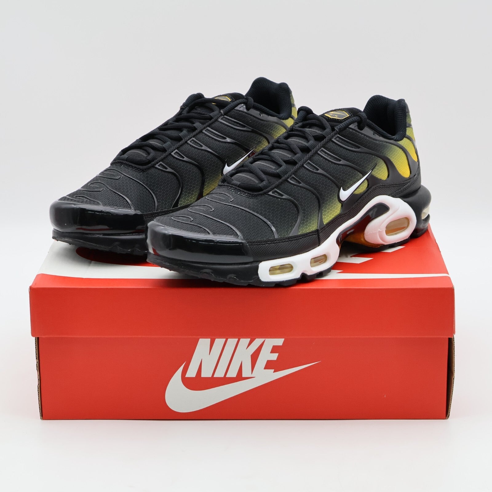 DM0032-013 Nike Air Max Plus Black University Gold (Men's)