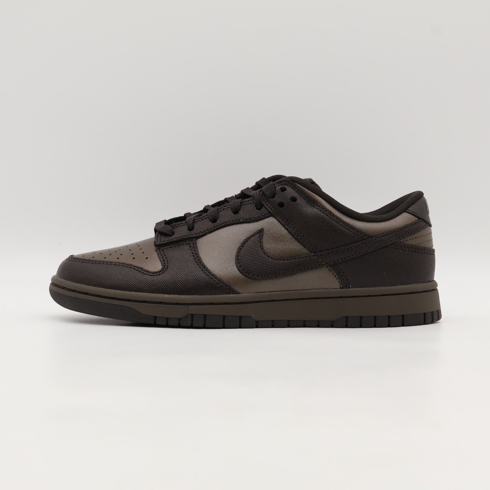HQ1979-001 Nike Dunk Low Ironstone Velvet Brown (Men's)