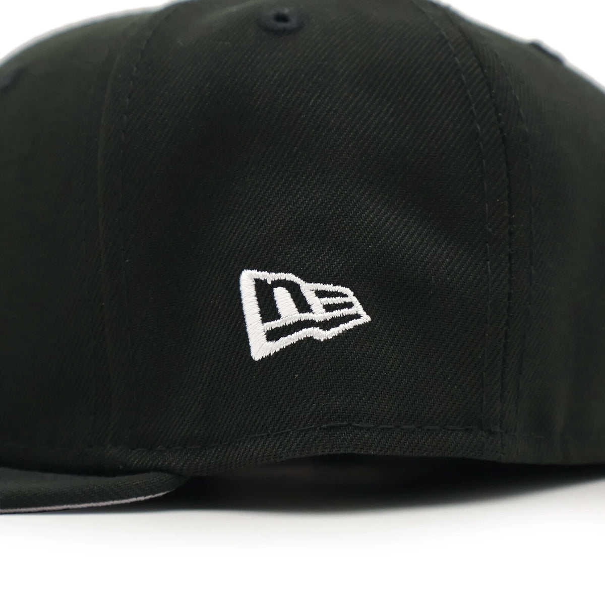 Supreme Money Box Logo New Era Black