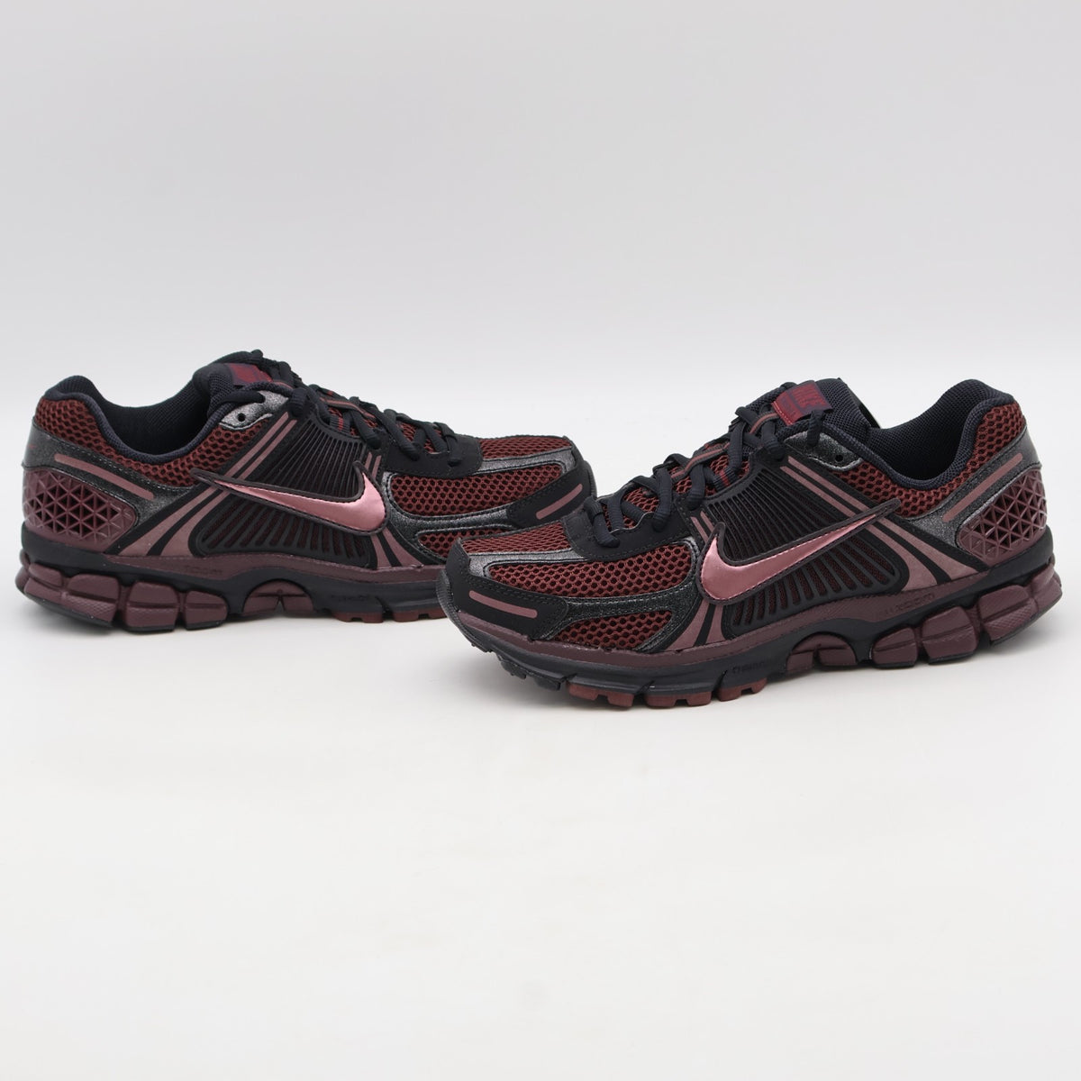 IB8929-002 Nike Zoom Vomero 5 Black Burgundy Crush (Women's)