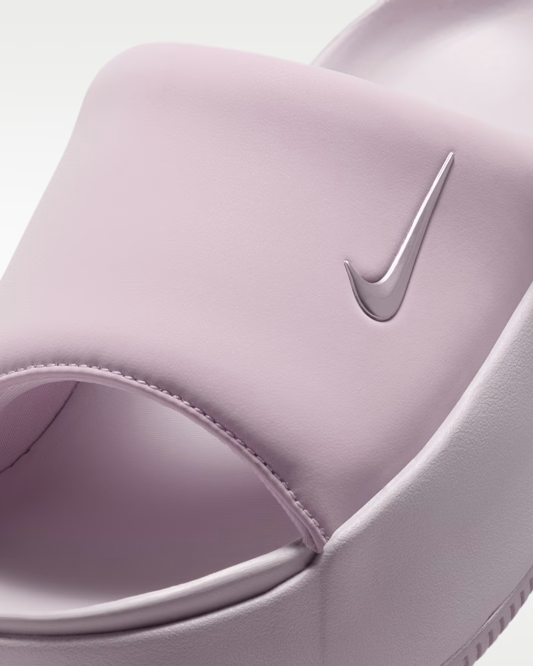 HJ5601-501 Nike Calm Elevation "Bleached Lilac" (Women's)