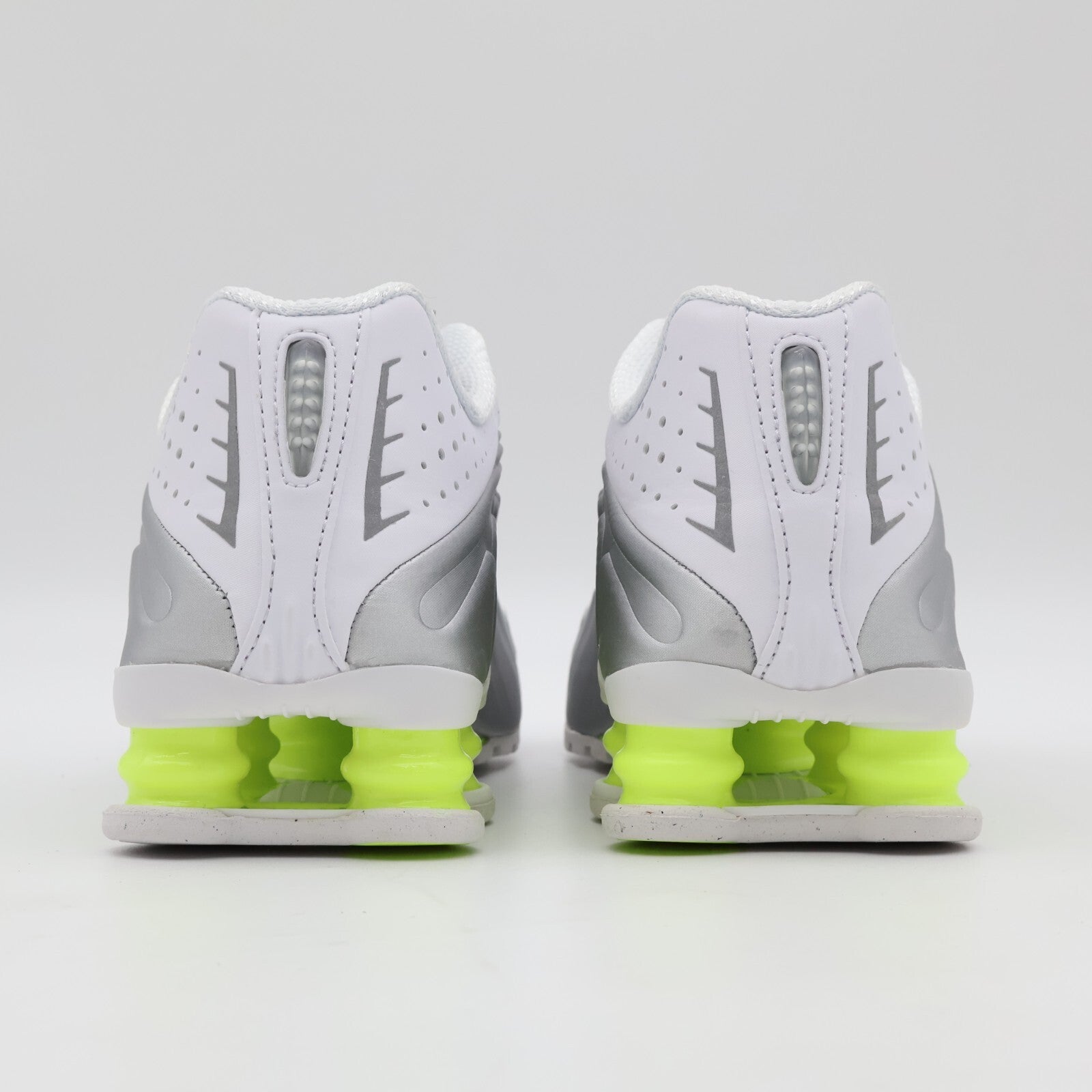 AR3565-102 Nike Women's Shox R4 White Volt (Women's)