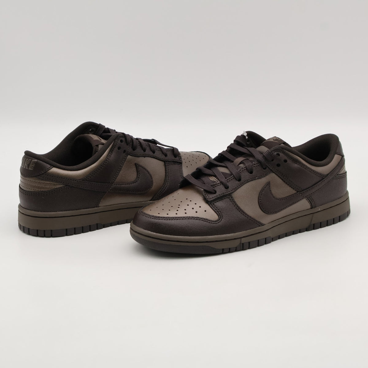HQ1979-001 Nike Dunk Low Ironstone Velvet Brown (Men's)