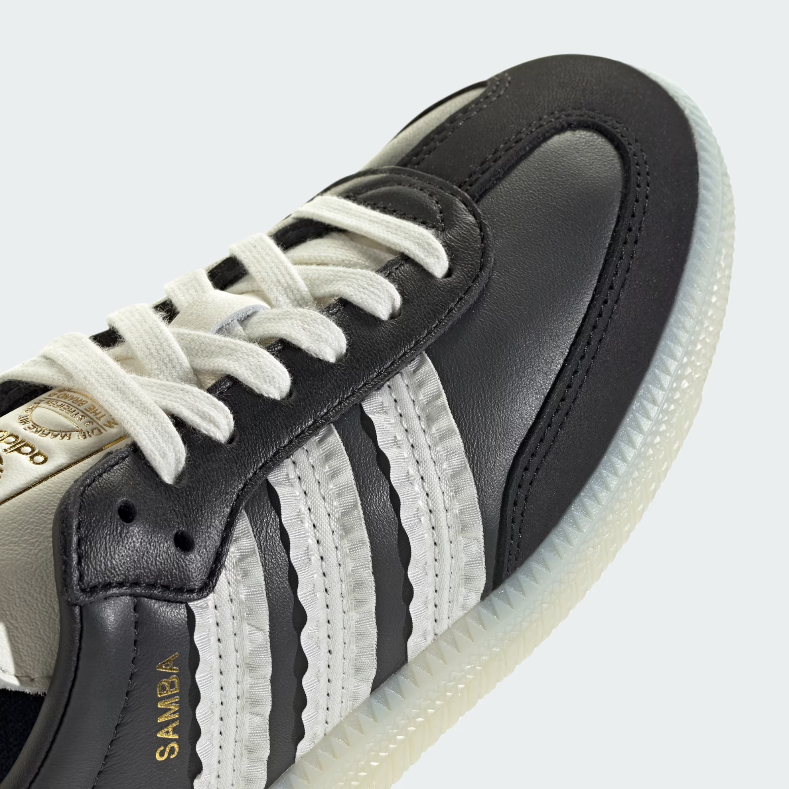 JR8831 adidas Originals  Samba Ruffle Stripes Core Black (Women's)