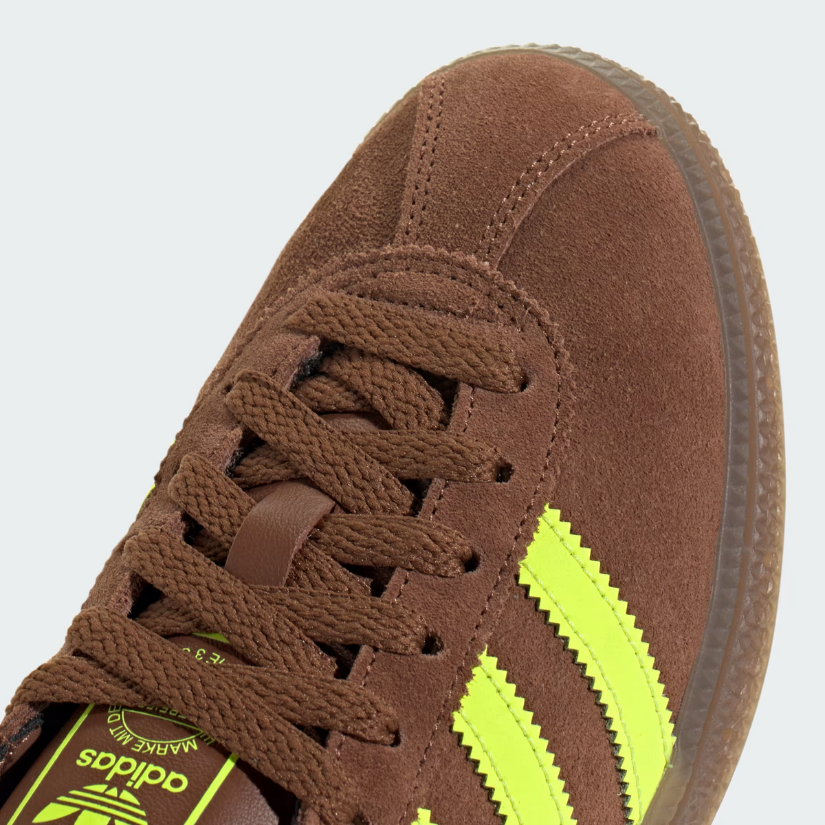 JS3996 adidas Originals Munchen Preloved Brown Solar Yellow Gum (Men's)