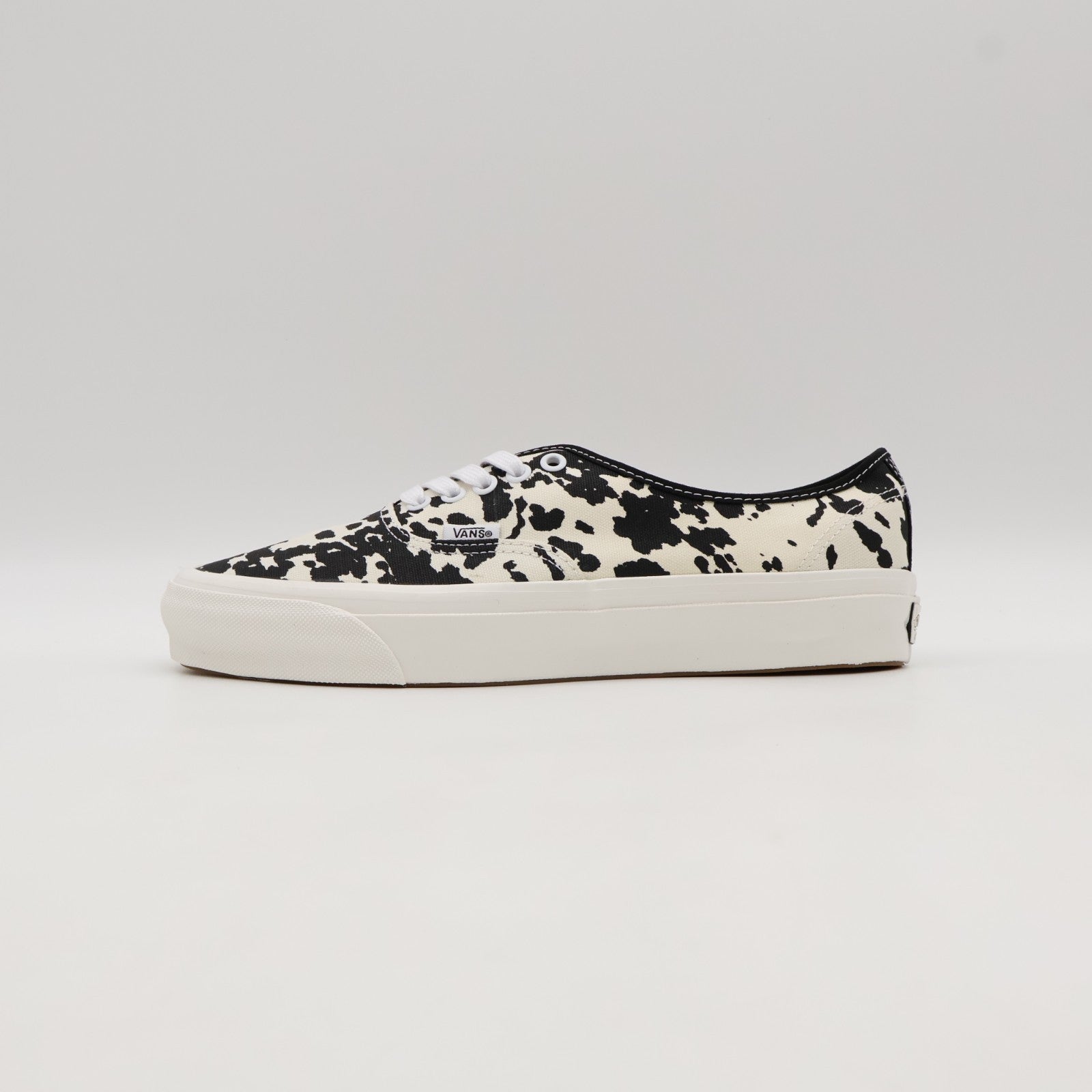 VN000EBNBPT Vans Premium Authentic 44 Black Marshmallow (Men's)