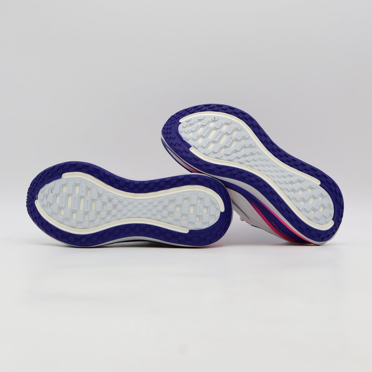 IR5893-100 Nike Vomero Plus Concord (Women's)