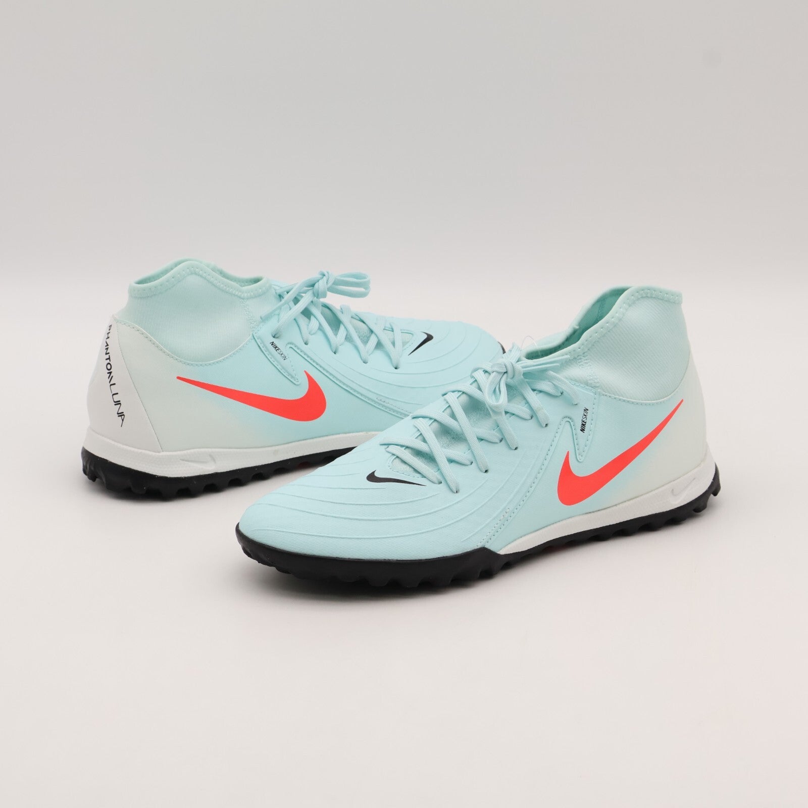 FJ2566-300 Nike Phantom Luna 2 Academy Mint Off Noir Atomic Red (Men's)