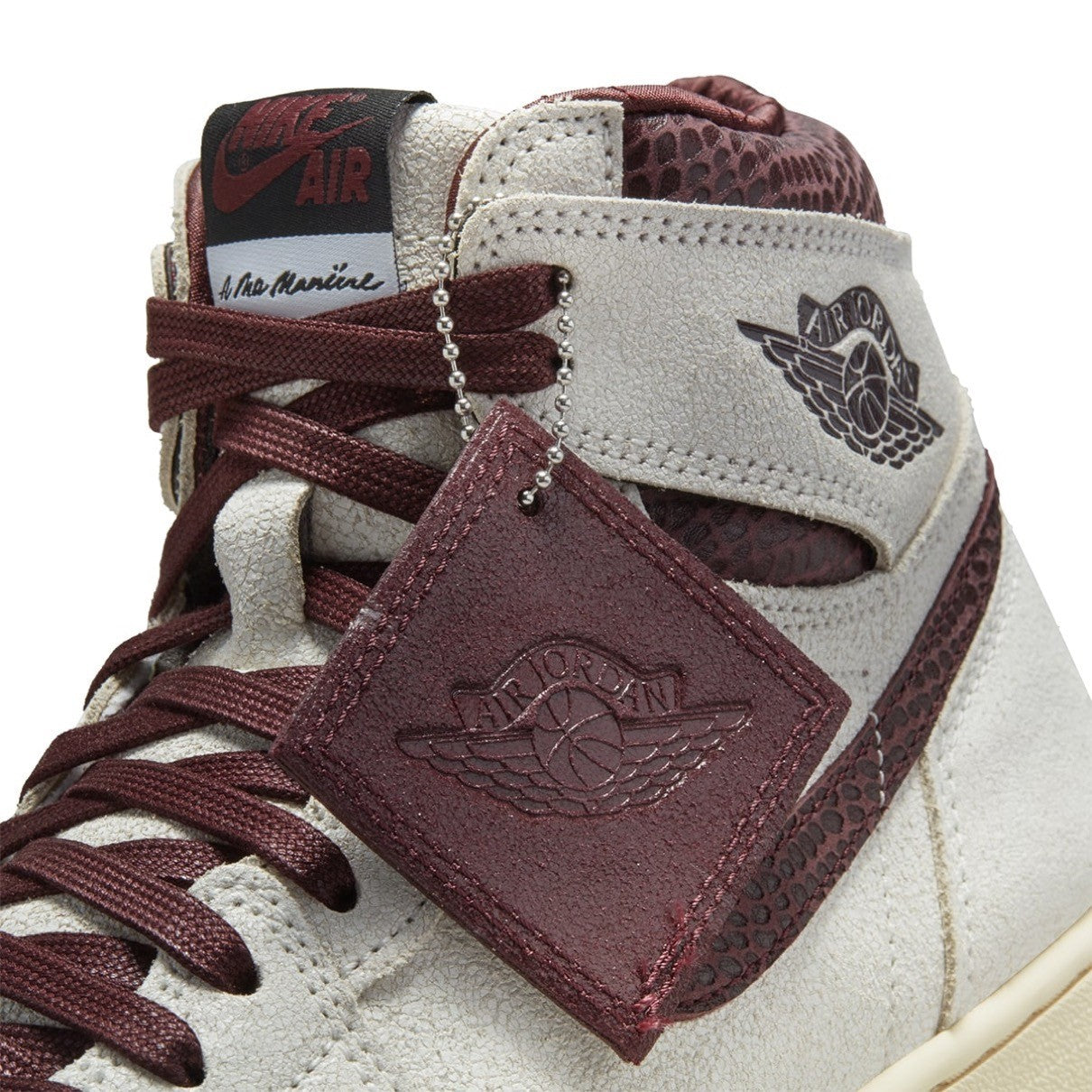 DO7097-100 A Ma Maniere Ã Nike Air Jordan 1 Retro High OG (Men's)