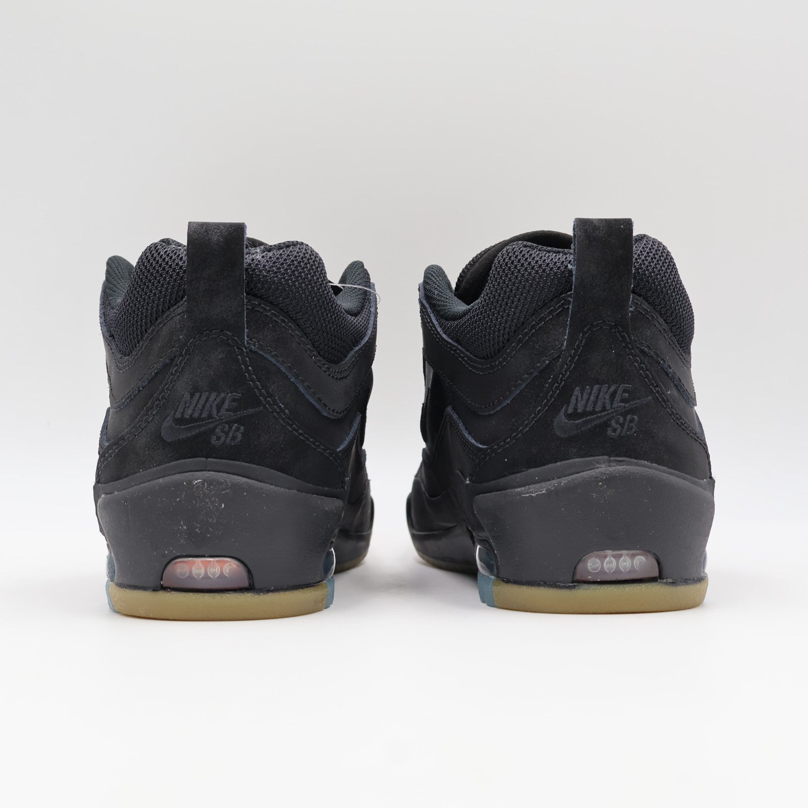 IR1887-001 Nike SB Air Max Ishod Triple Black (Men's)