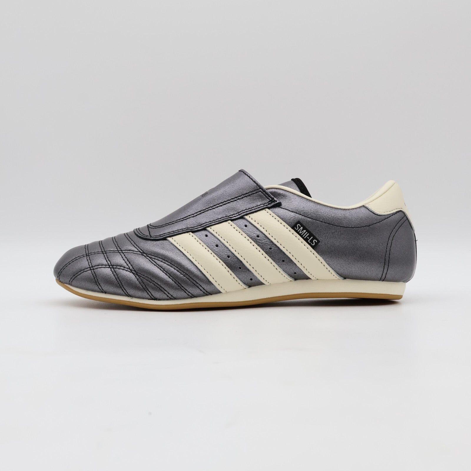 JS4465 adidas Originals Taekwondo Core Black Silver Metallic Gum (Women's)