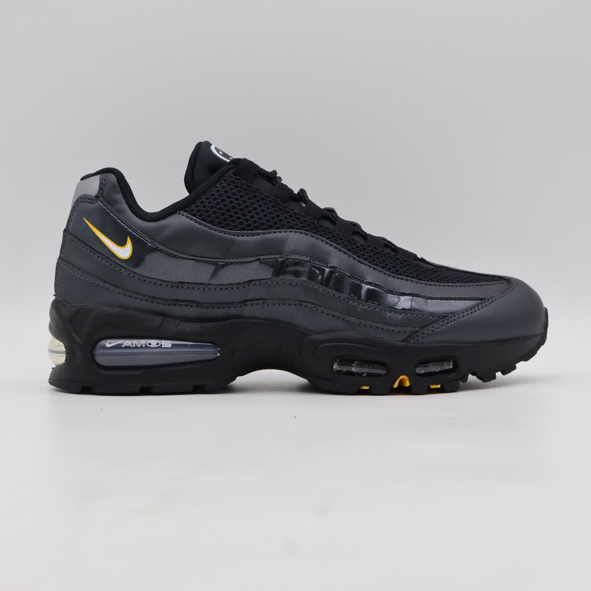 IB6830-001 Nike Air Max 95 Big Bubble SE Total 90 Pack Black (Men's)