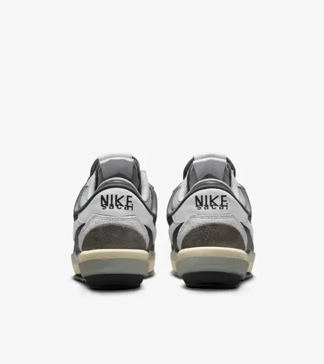 DQ0581-001 Nike Cortez 4.0 x sacai Gray