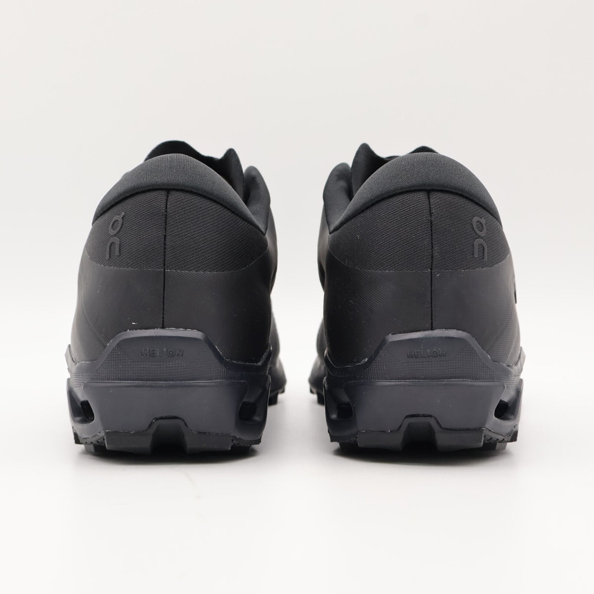 3ME30650485 POST ARCHIVE FACTION On Cloudventure Peak PAF All Black (Men's)