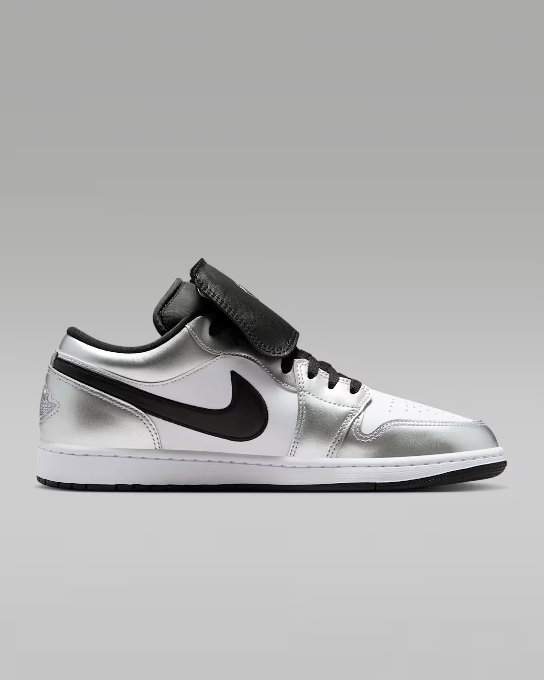 IR2278-100 Nike Air Jordan 1 Low Se White Black Metallic Silver (Men's)