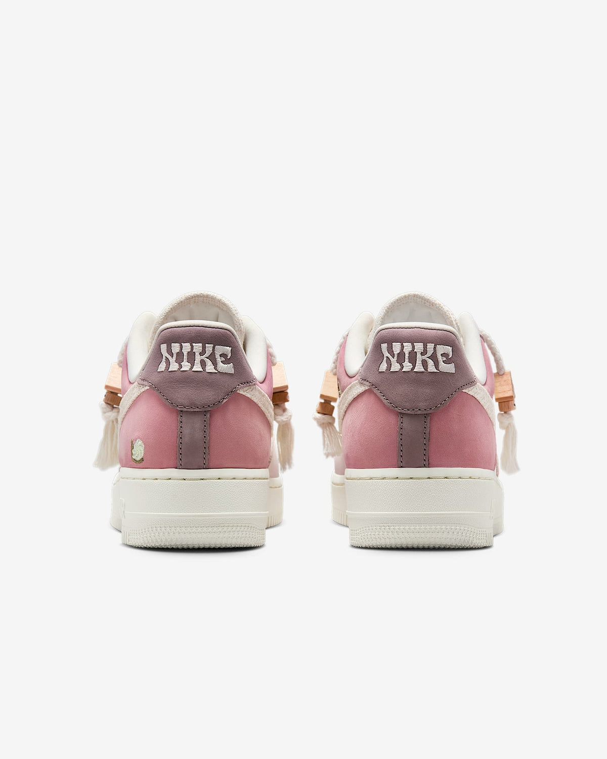 IB8874-111 Nike Air Force 1 Low Sail Sail Pearl Pink Sail (Women's)