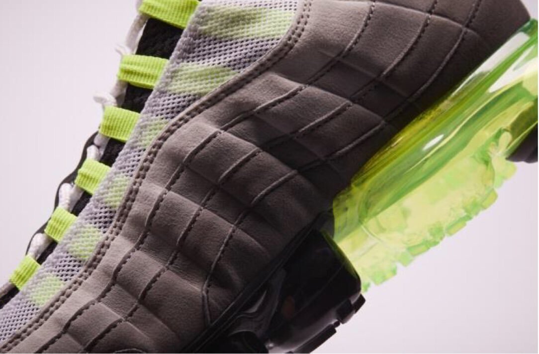 AJ7292-001 Nike Air Vapormax 95 Neon (Men's)