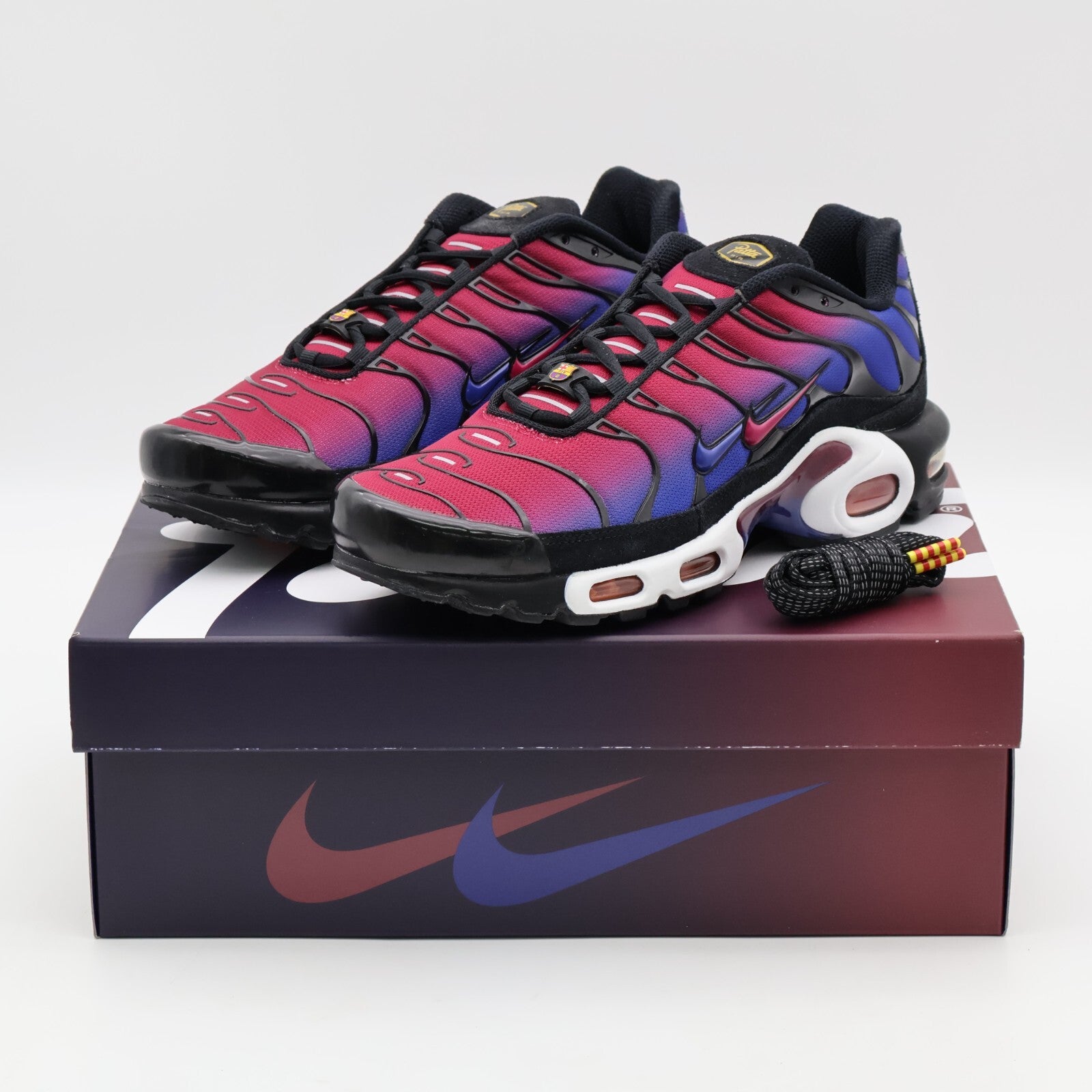 FN8260-001 Patta FC Barcelona Nike Air Max Plus Culers del Mon (Men's)