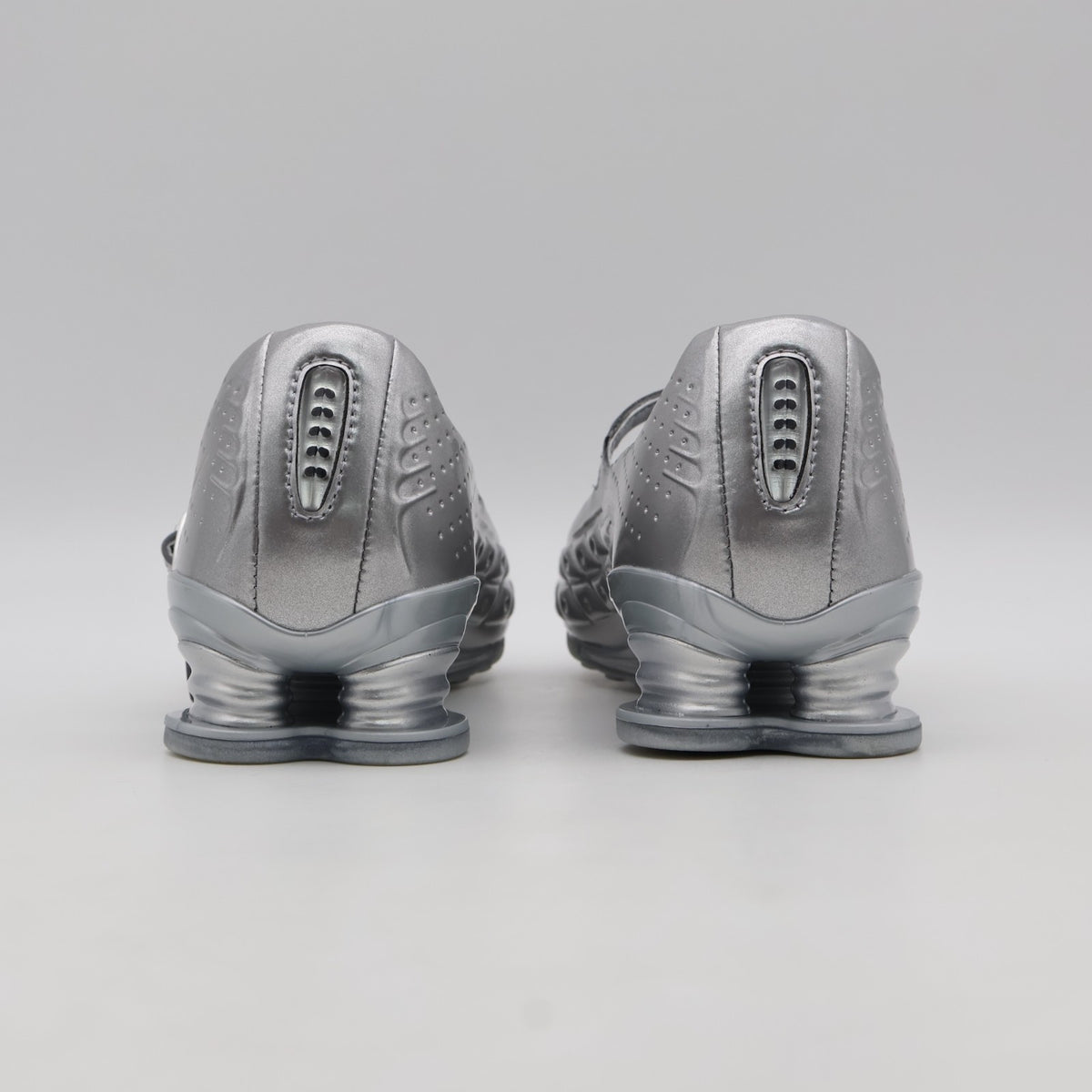 IR5510-002 Nike Shox Z Calistra Metallic Silver (Women's)