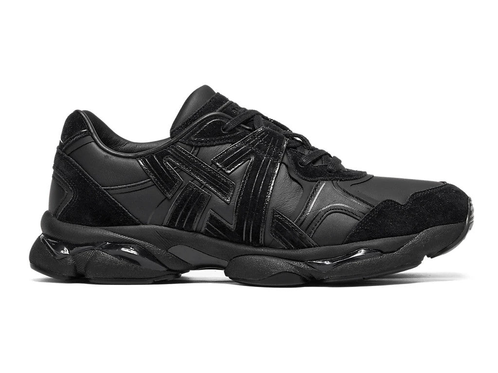 1183C618-001 Onitsuka Tiger TIGRUN BLACK BLACK (Men's)