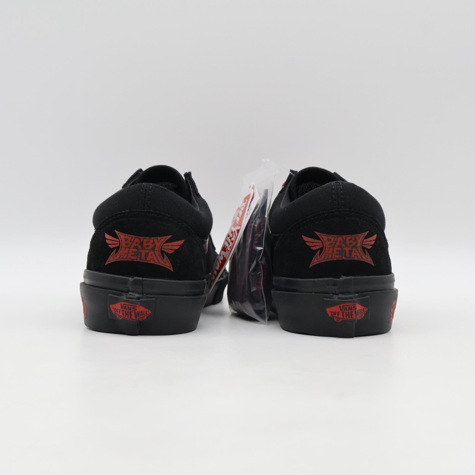 703000-0001 BABYMETAL Vans Old Skool Black Red (V36CF BABYMETAL) (Men's)