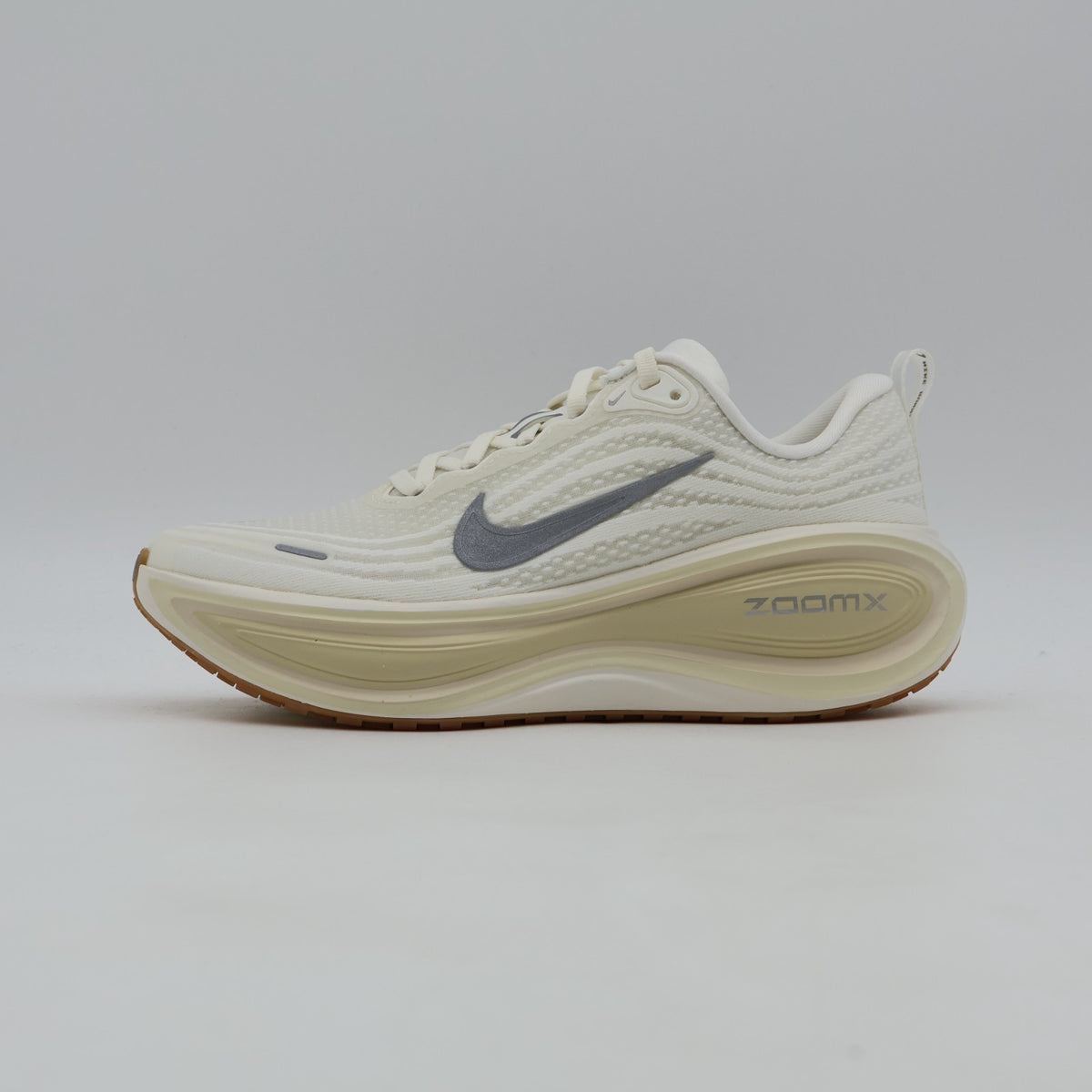 IM8336-100 Nike Vomero Plus Sail Coconut Milk Light Khaki Metallic Silver(Men's)