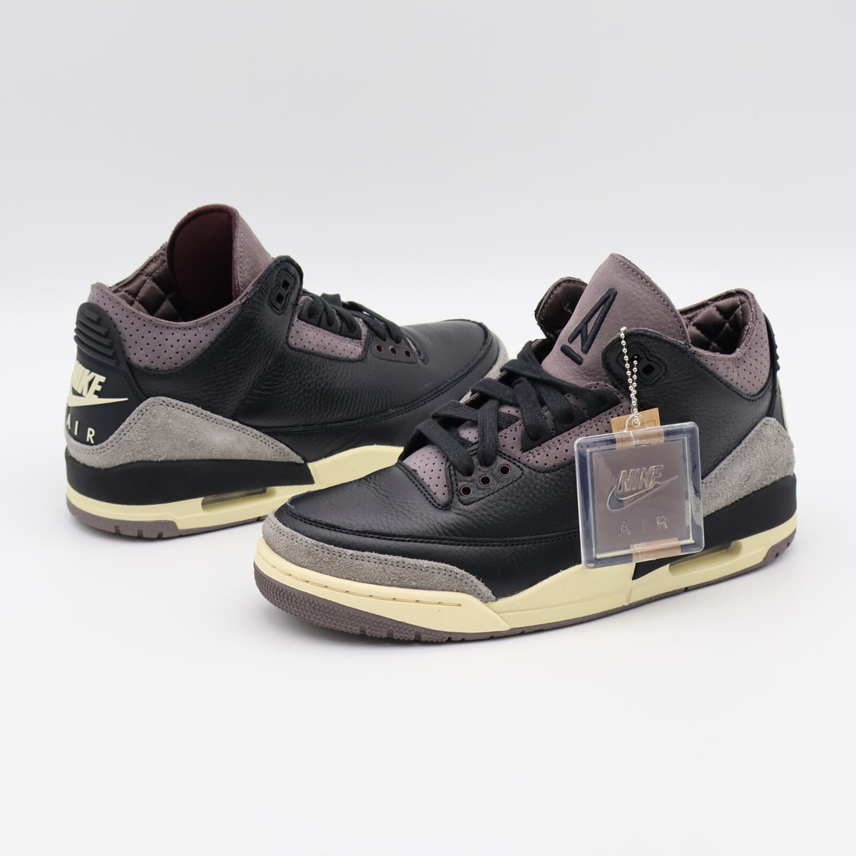 FZ4811-001 A Ma Maniere Nike Women's Air Jordan 3 Retro OG SP Black (Women's)