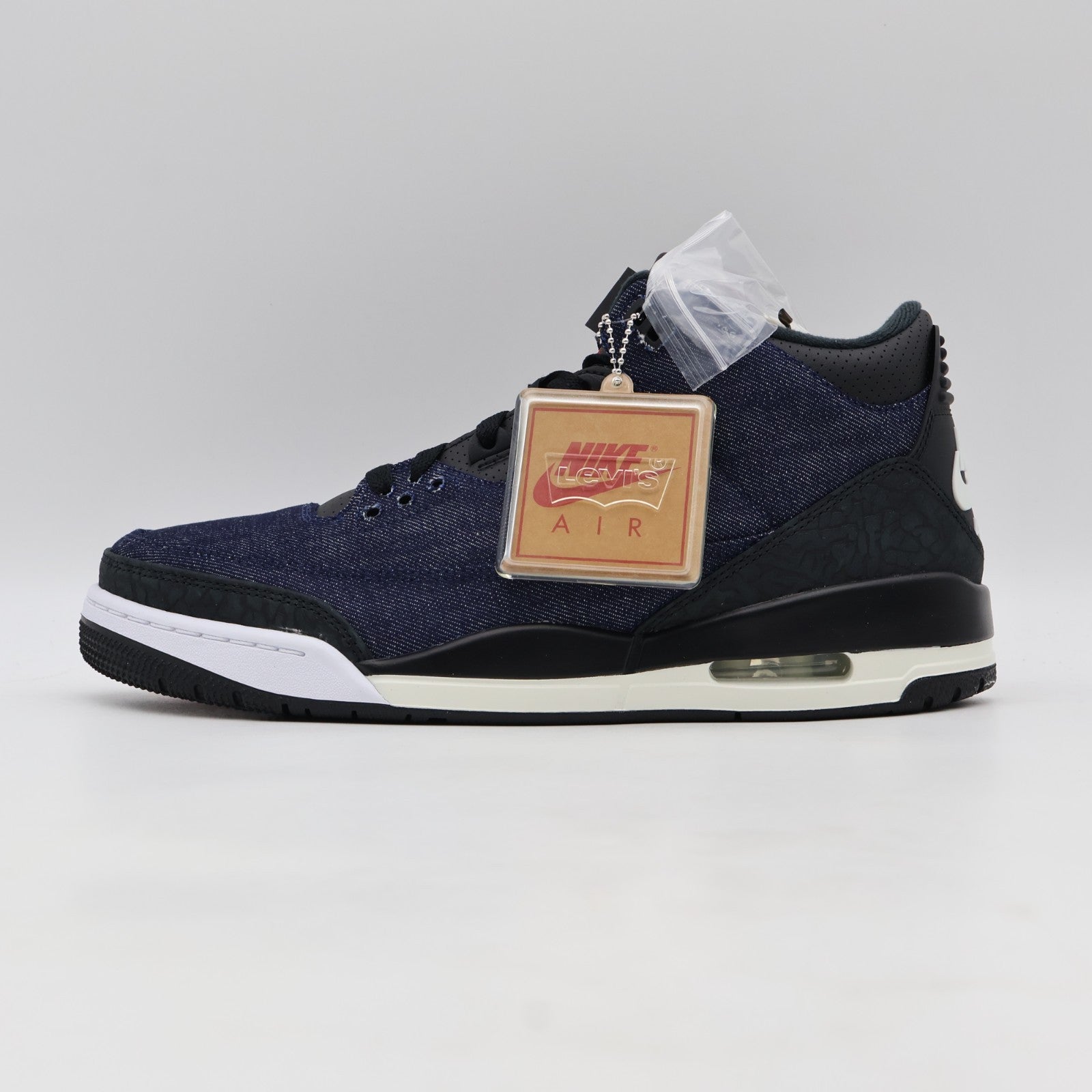 IH7959-400 Leviâs Nike Air Jordan 3 Retro SP Indigo and Gym (LEVI'S Tab) (Men's)