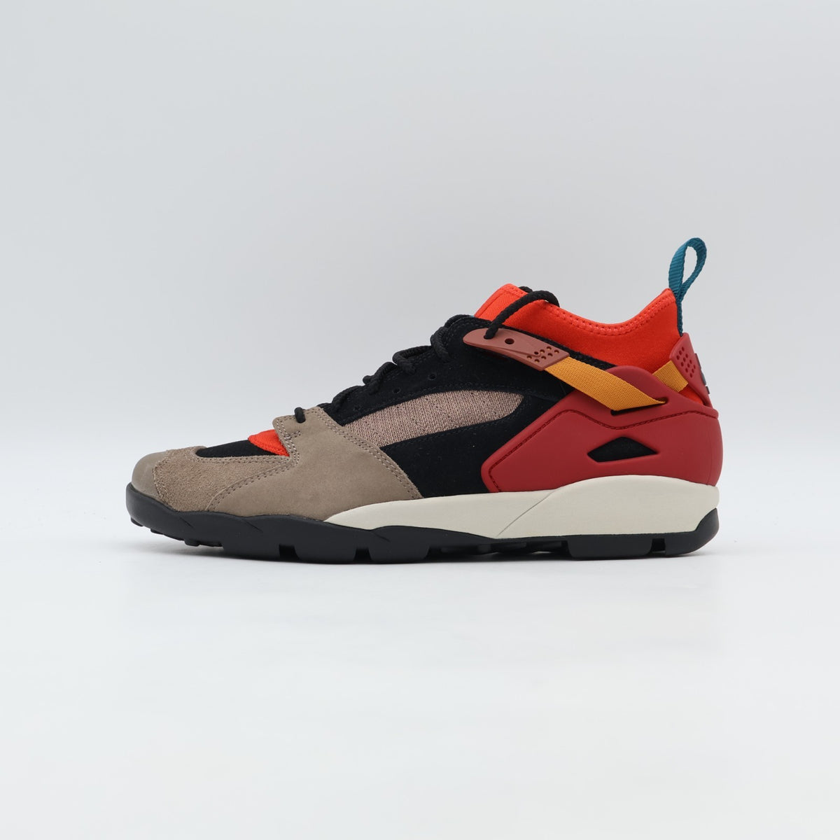 AR0479-600 Nike Air Revaderchi Outback Throwback Gym Red (Men's)