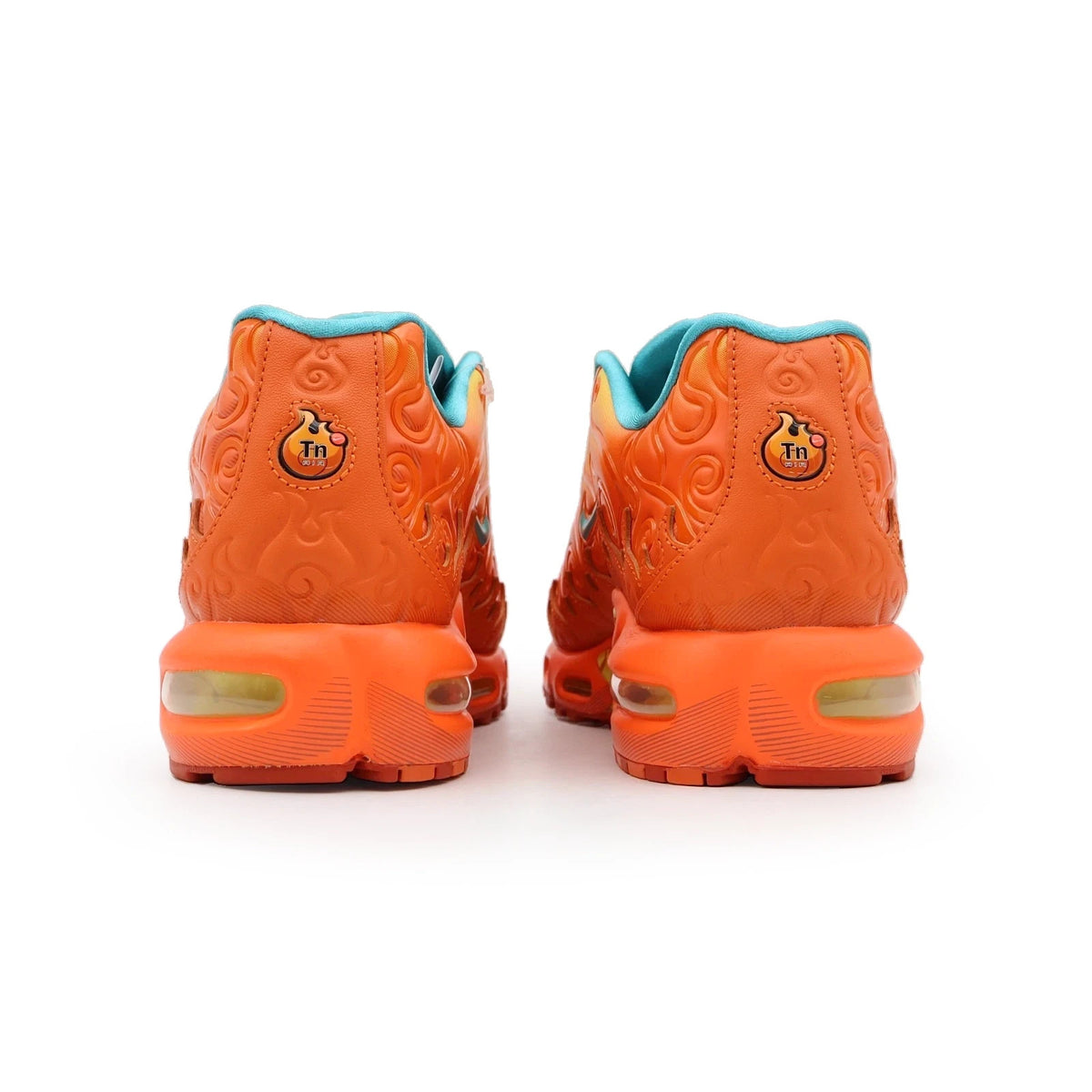IW1283-800 One Piece Ã Nike Air Max Plus "Devil Fruits/Mera Mera" (Men's)