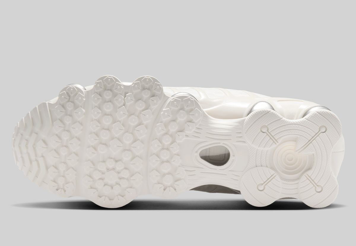 AR3566-103 Nike  Shox TL  Sail (Women's)