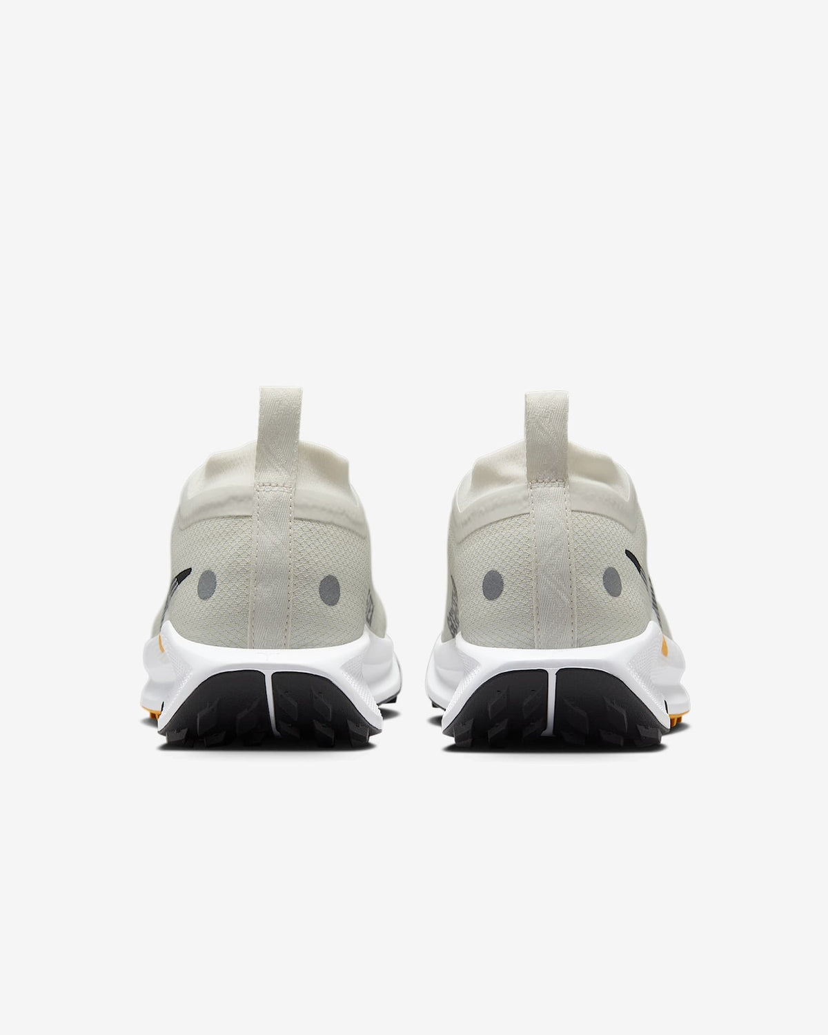 FQ0912-003 Nike Pegasus Trail 5 GORE-TEX Phantom White University Gold (Women's)