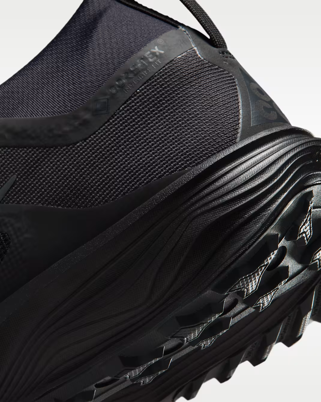 IQ1084-002 Nike ACG Pegasus Trail GORE-TEX "Black/Summit White" (Men's)