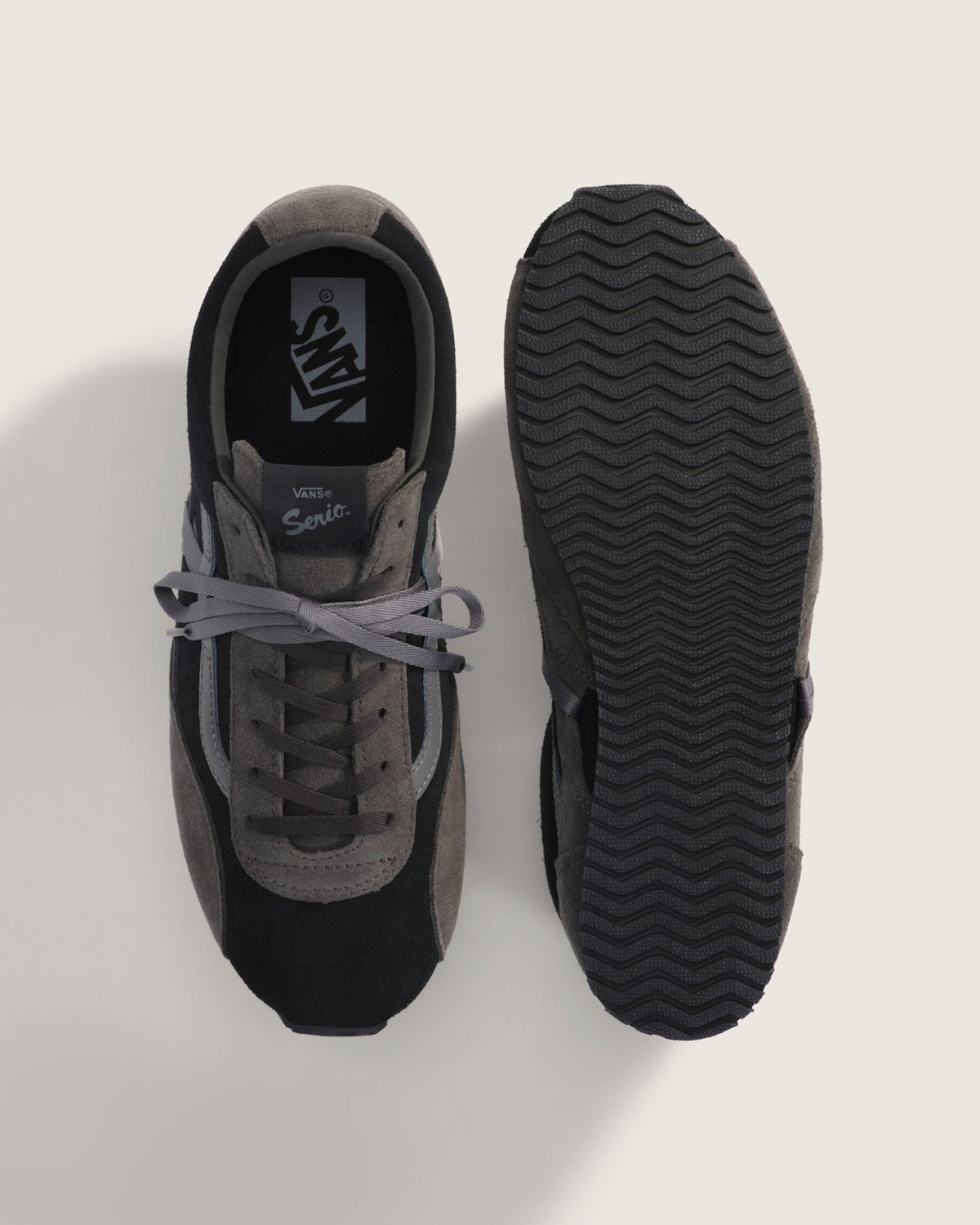 VN000EHNGAP Vans Premium Super LowPro Trainer "Black/Dark Grey" (Men's)