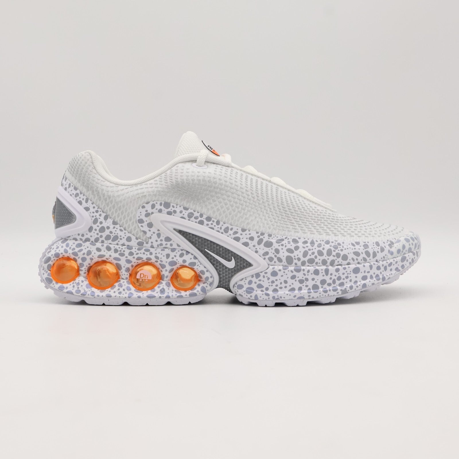 HM0811-100 Nike Air Max DN PRM Electric White Metallic Silver (Men's)