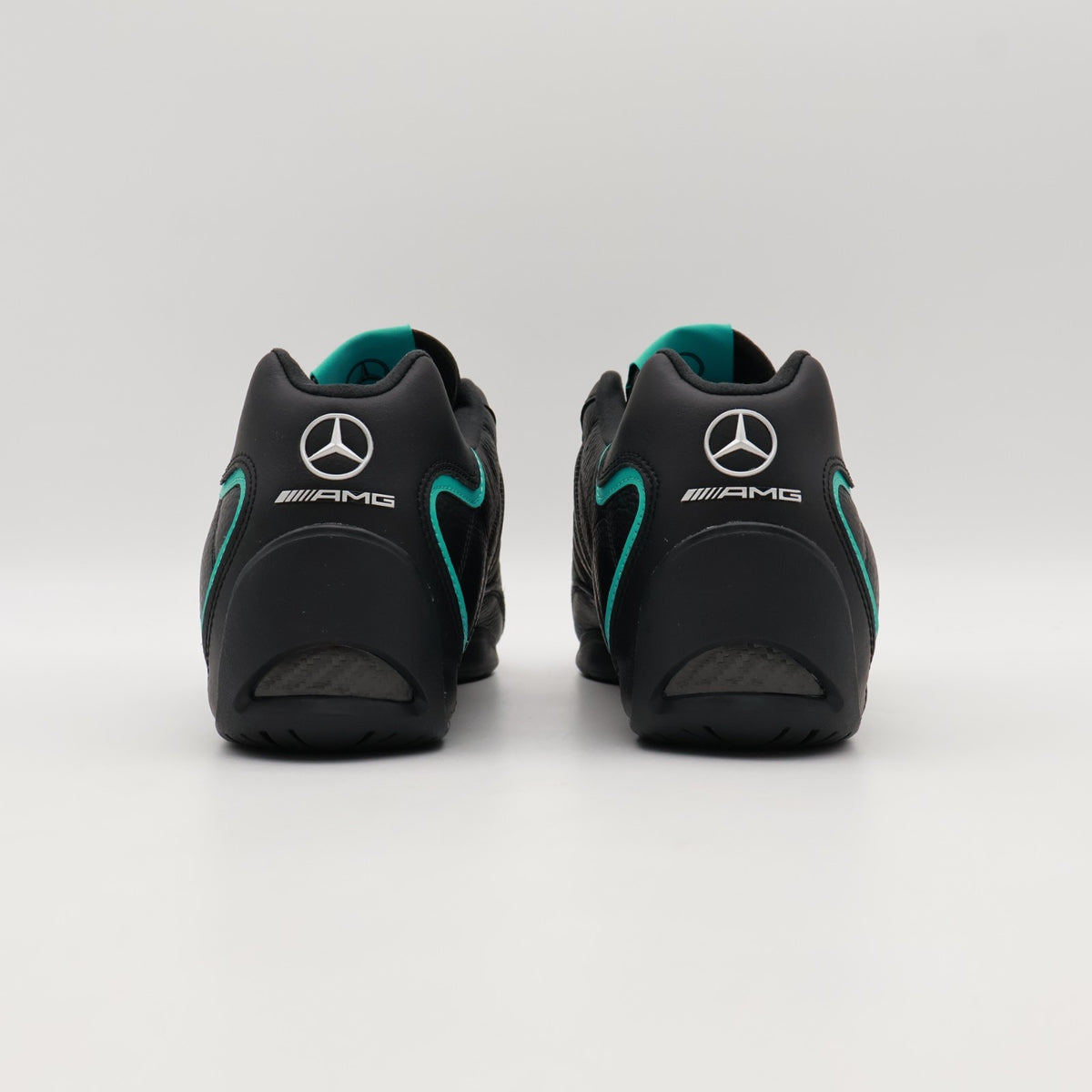 JR4543 Mercedes AMG PETRONAS F1 Team adidas Adiracer Lo Core Black Semi (Men's)