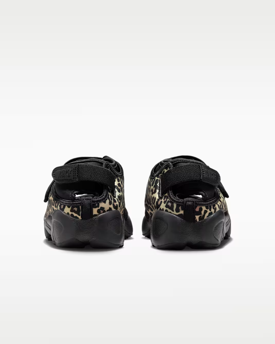 IR5696-010 Nike Women's Air Rift Leopard (Women's)