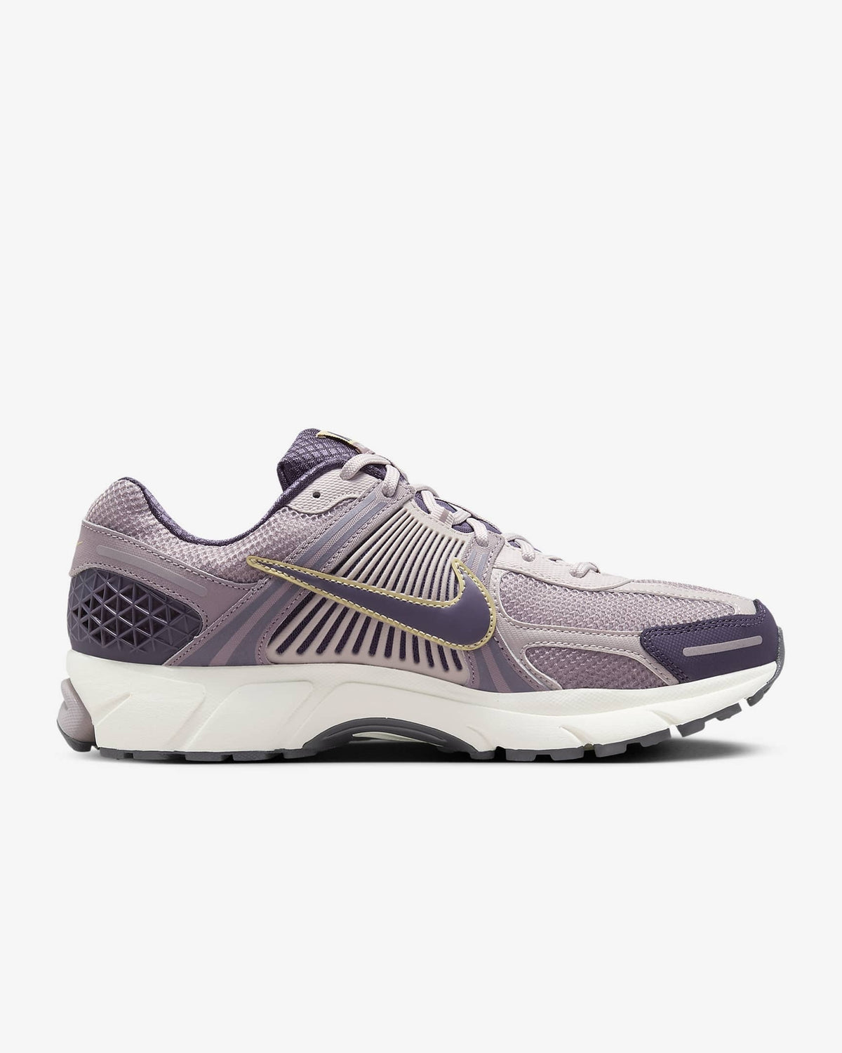 HQ3643-019 Nike Zoom Vomero 5 Platinum Violet Light Violet Ore Team Gold (Men's)