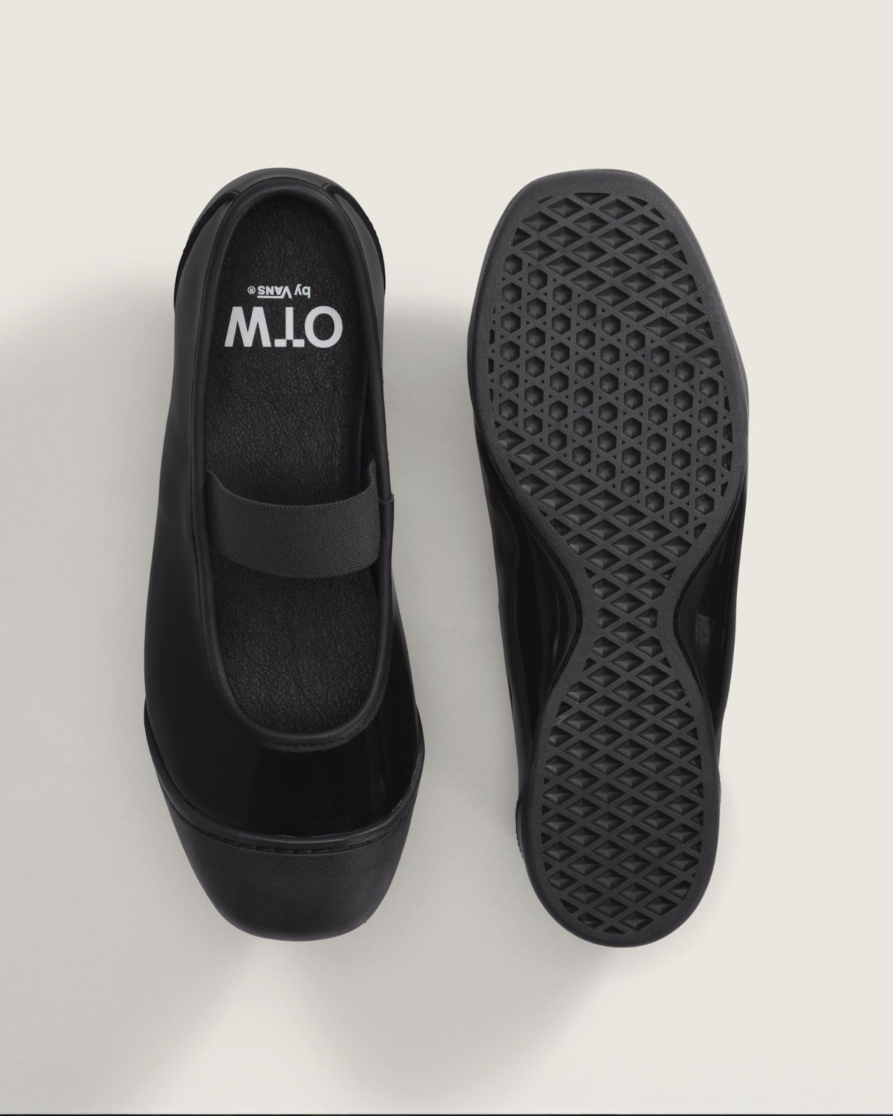 VN000EFF3KY OTW by Vans Mary Jane Prima Black (Men's)
