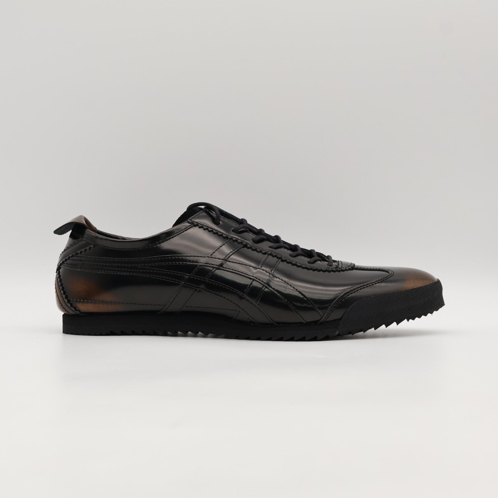1181A597-001 Onitsuka Tiger NIPPON MADE MEXICO 66 DELUXE BLACK PURE (Men's)