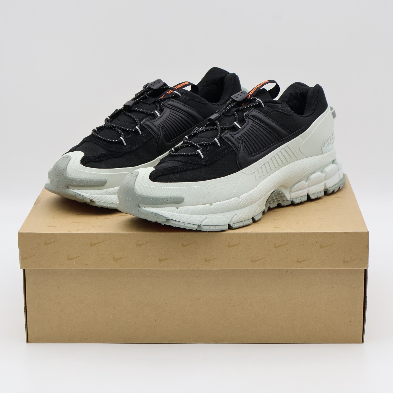 FV2295-001 Nike Zoom Vomero 5 Roam Black Light Silver (Men's)