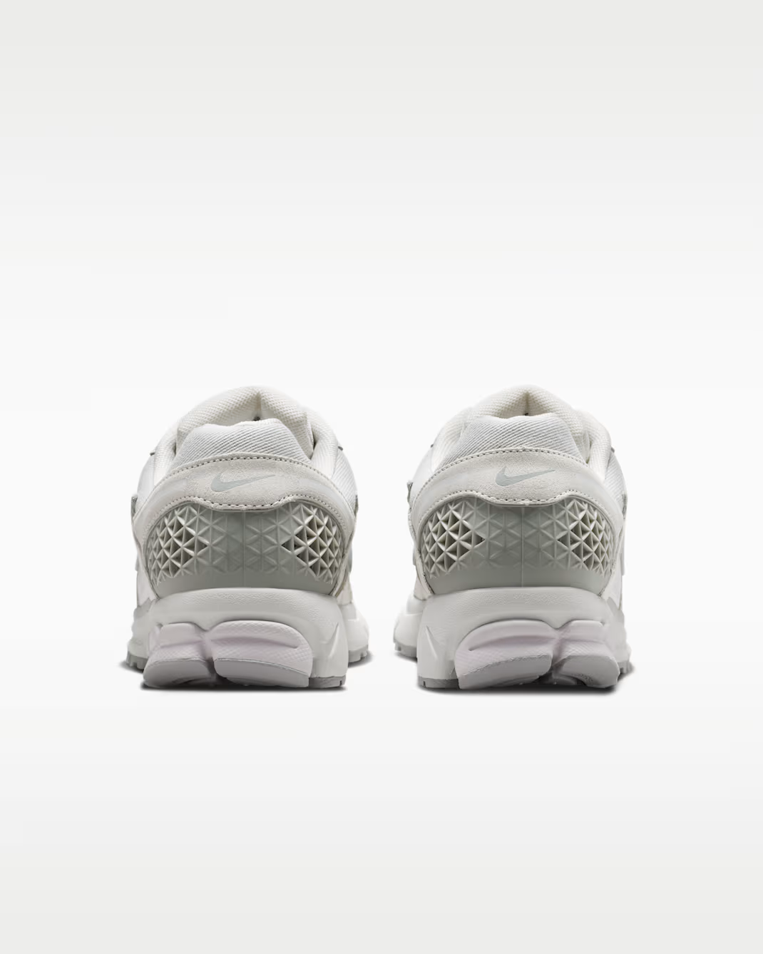 IH8039-001 Nike Zoom Vomero 5 SE Vast Grey/Platinum Tint (Men's)