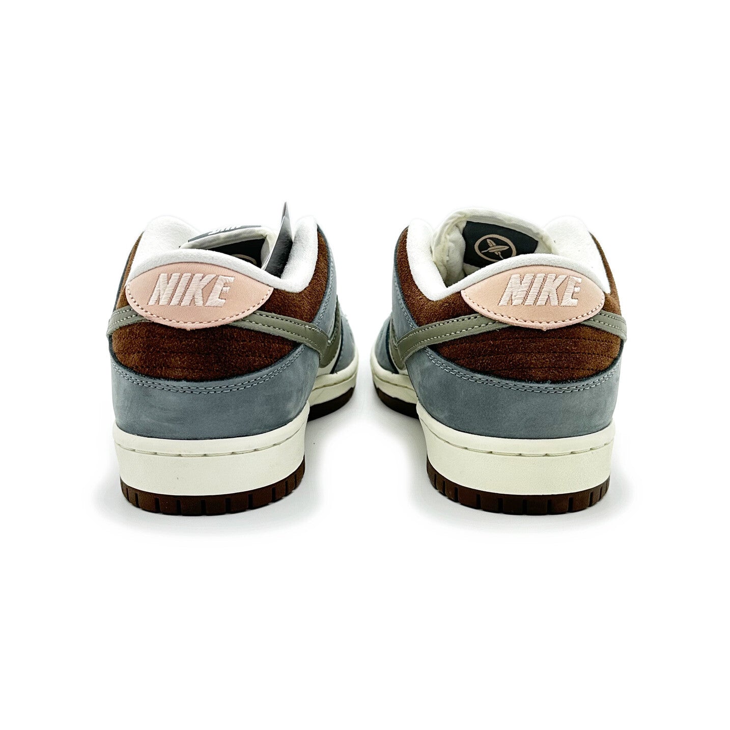 FQ1180-001 Yuto Horigome Ã Nike SB Dunk Low Pro QS Wolf Iron Grey Sail (Men's)